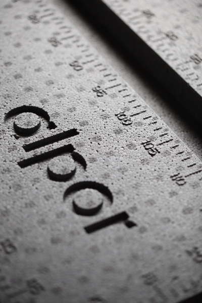 6 integrierte cm-Leisten